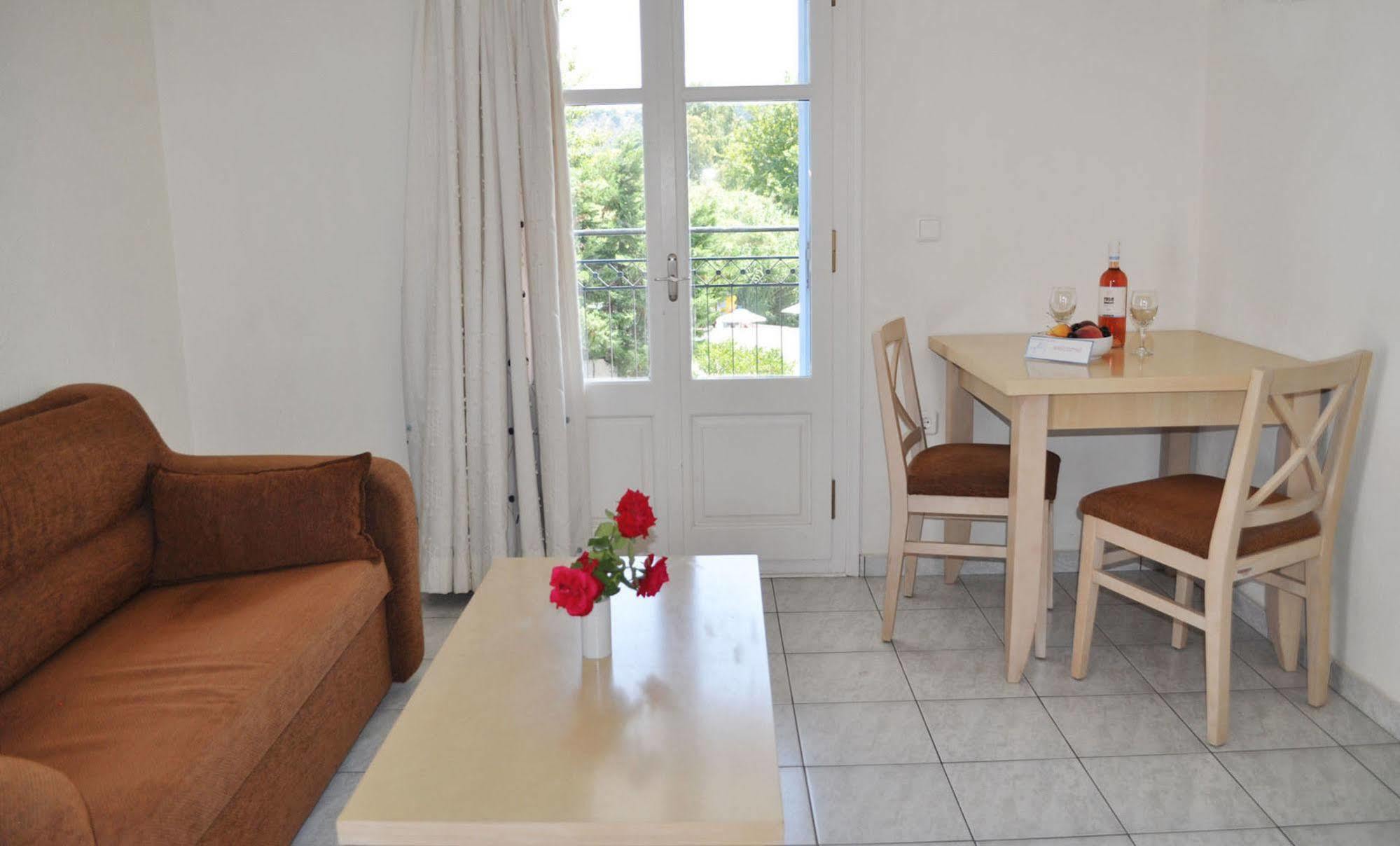 Marialena Village Platanias  外观 照片